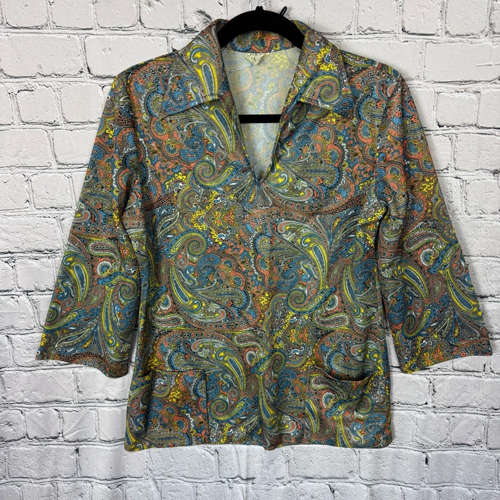 John Abbott Vintage 70s Paisley Patterned V-Neck Pointed Collar Colorful Blouse